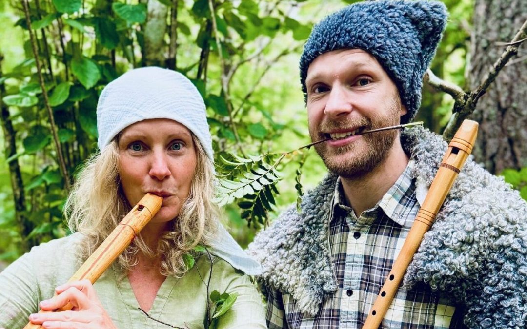 Familjeföreställningen “Det piper i skogen” med folkmusik
