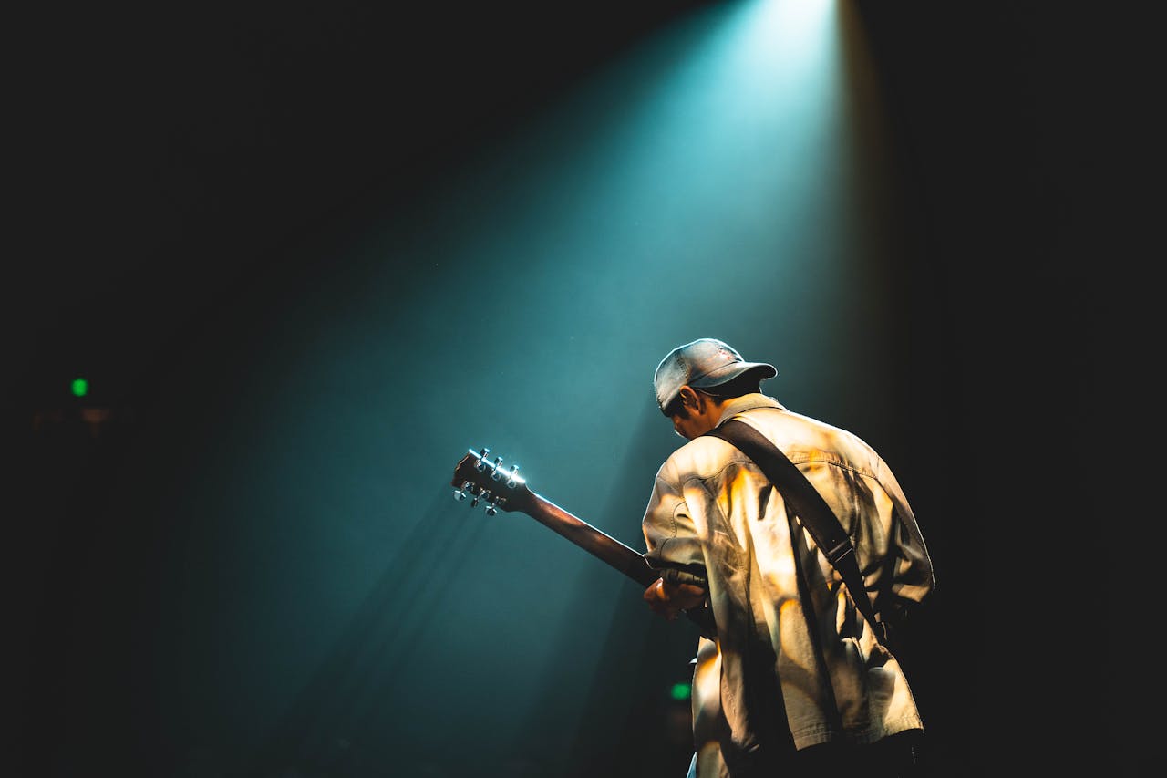 man med gitarr