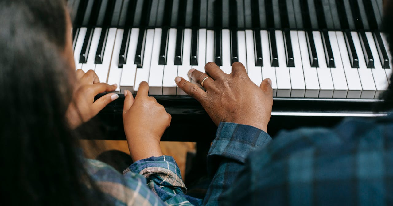 Pianospel, Tangenter och händer