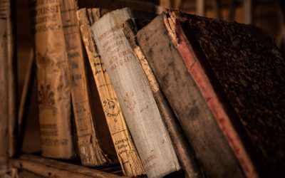 Gamla böcker på bibliotek berättar sin egen livshistoria