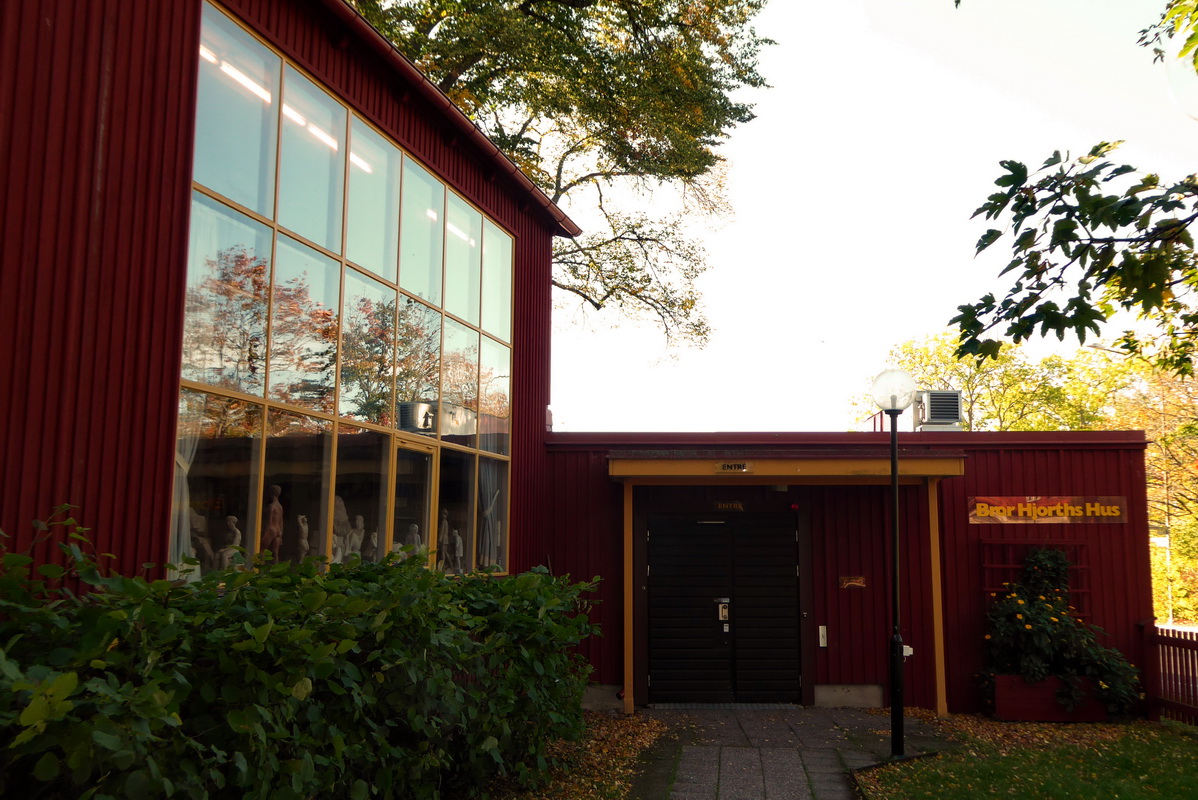 Ytteriör av Bror Hjorts Hus