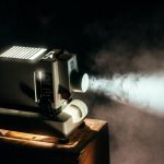 Igångsatt filmprojektor