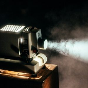Igångsatt filmprojektor