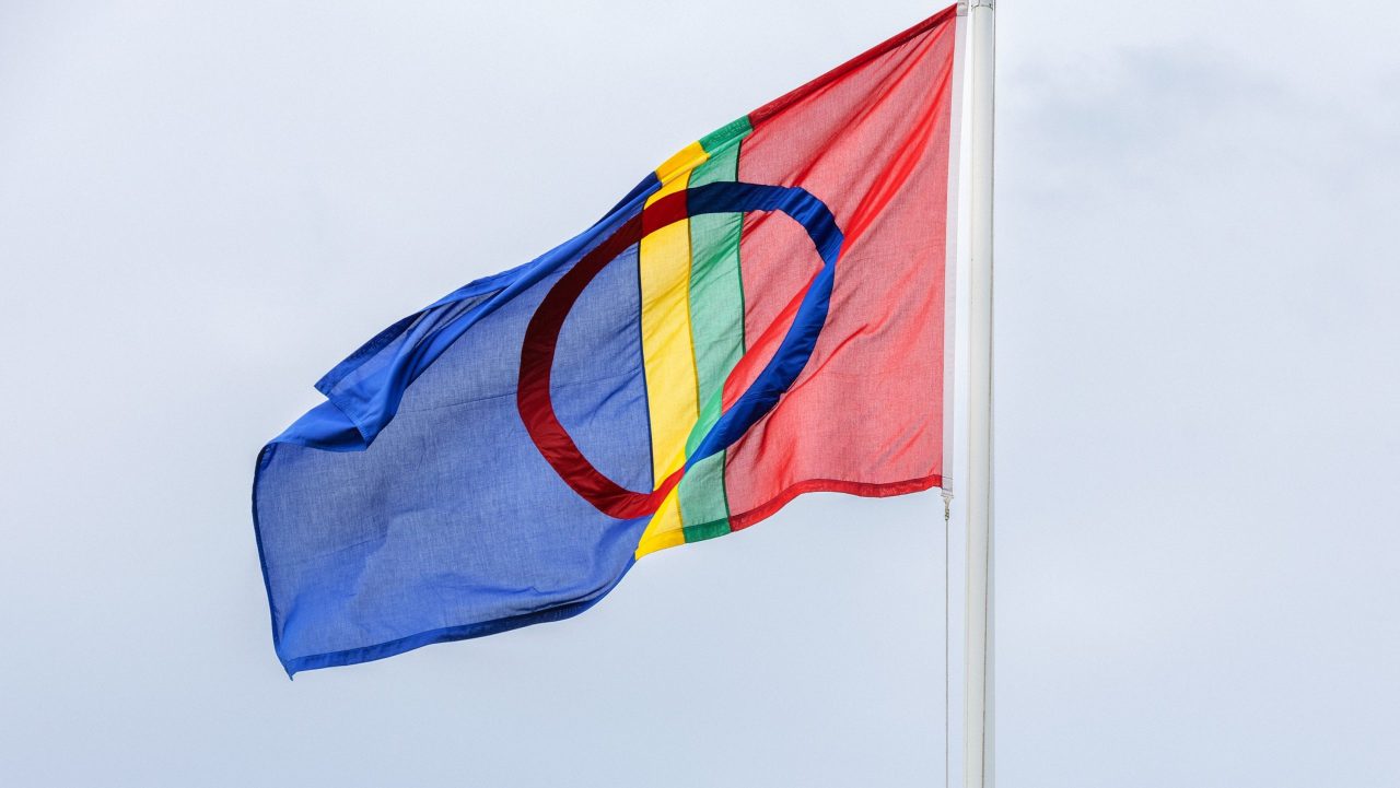samiska flaggan Ohtsedidh Samiska kulturyttringar i Mellansverige
