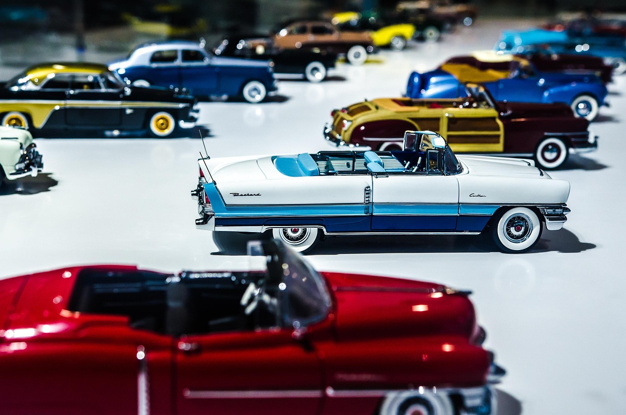 Gamla klassiska bilar.