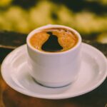 Fika med en kopp kaffe