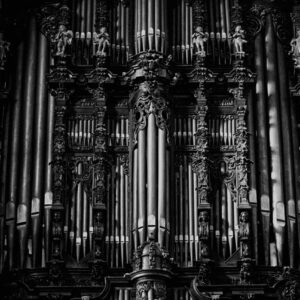 Vacker gammal orgel