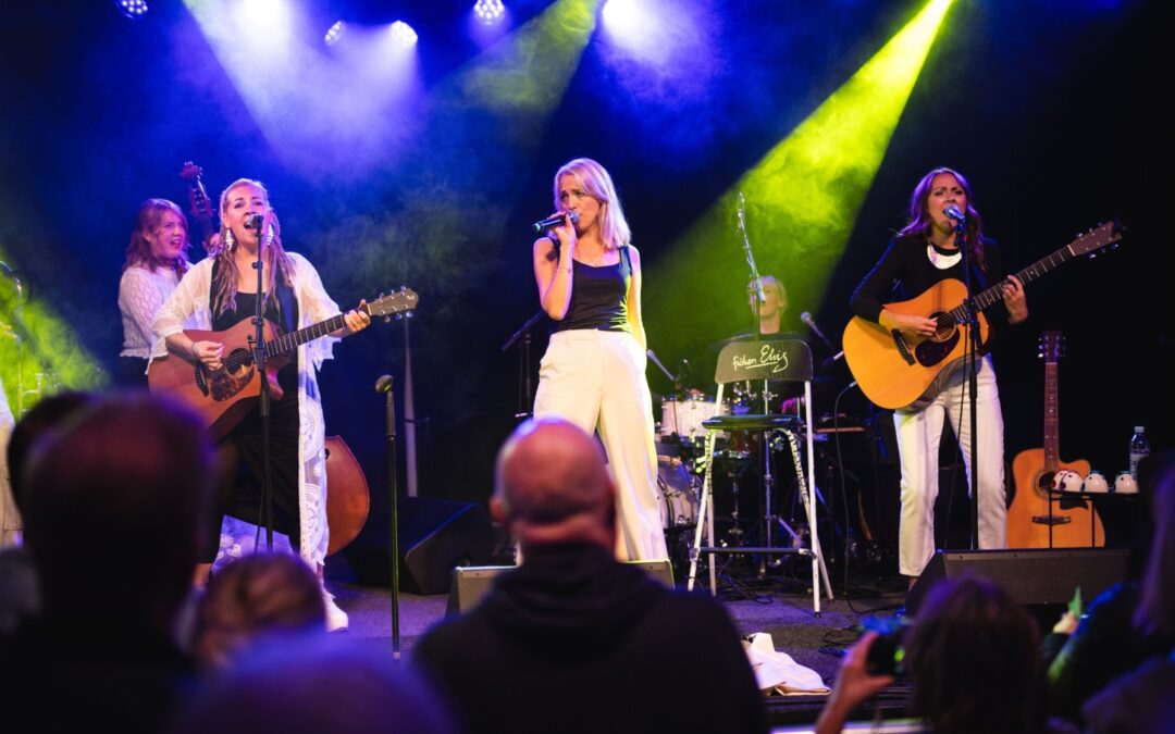 Måndagskväll i Enköping – jubileumskonsert med Fröken Elvis