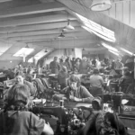 Sömmerskor i arbete på AB Uppsala Kappfabrik, Dalgatan 15, Uppsala 1935