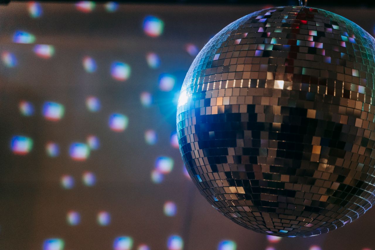 Bild på en discokula.